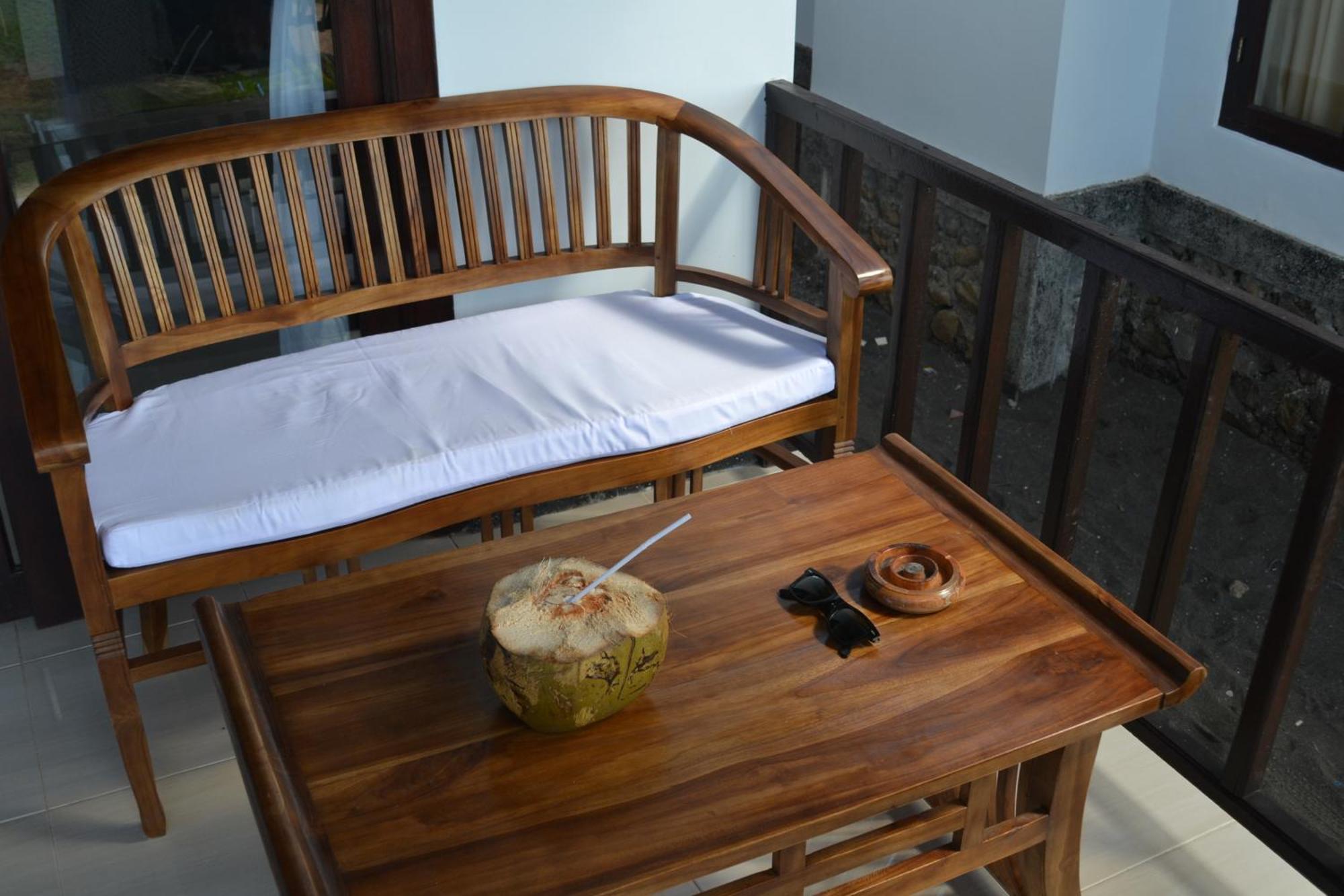 The Bbq Guest House Amed  Ngoại thất bức ảnh
