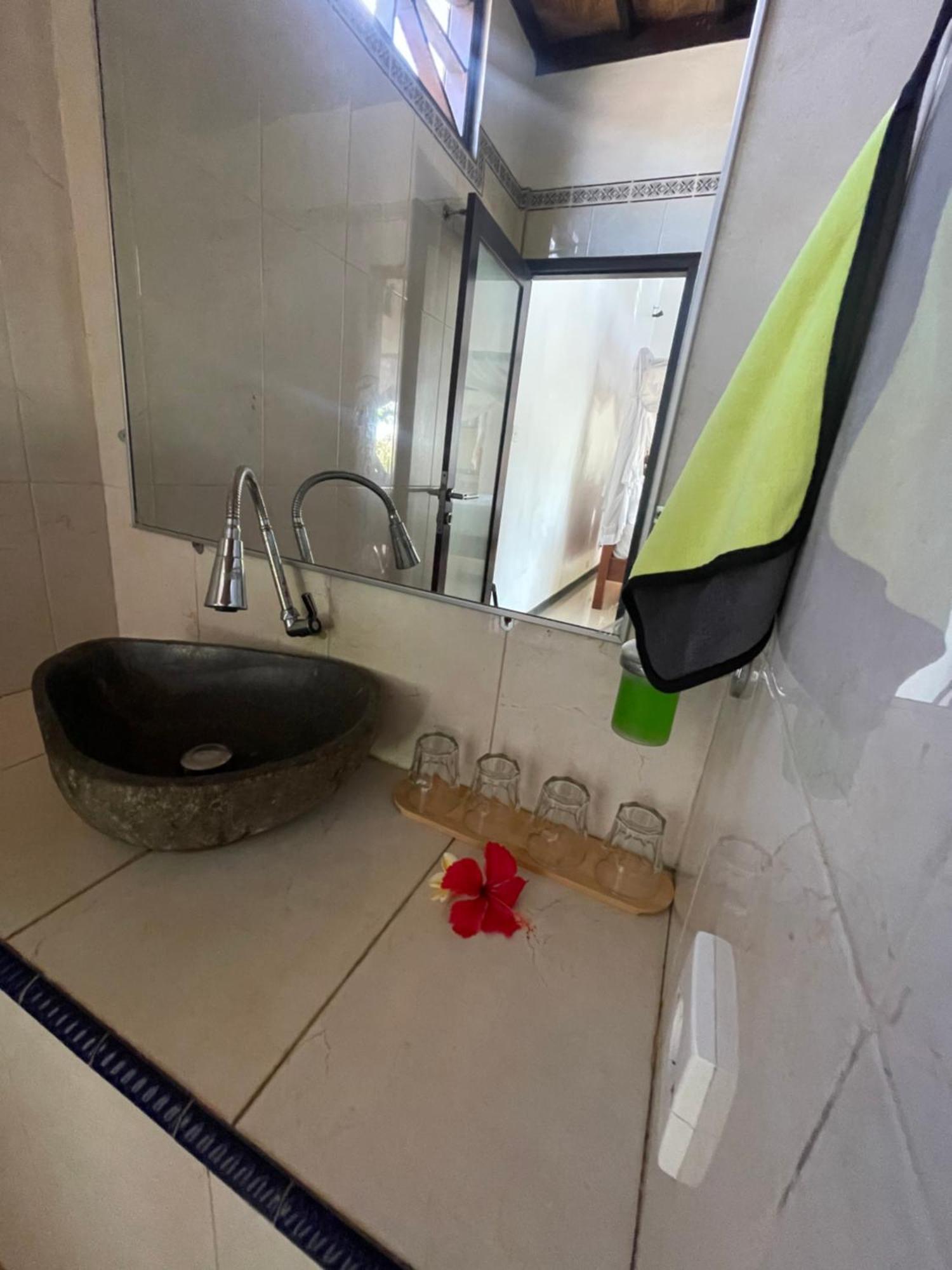 The Bbq Guest House Amed  Ngoại thất bức ảnh