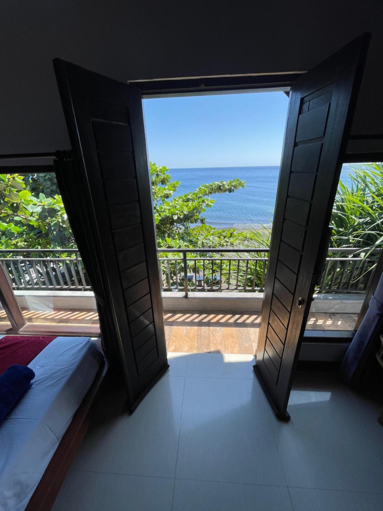 The Bbq Guest House Amed  Ngoại thất bức ảnh