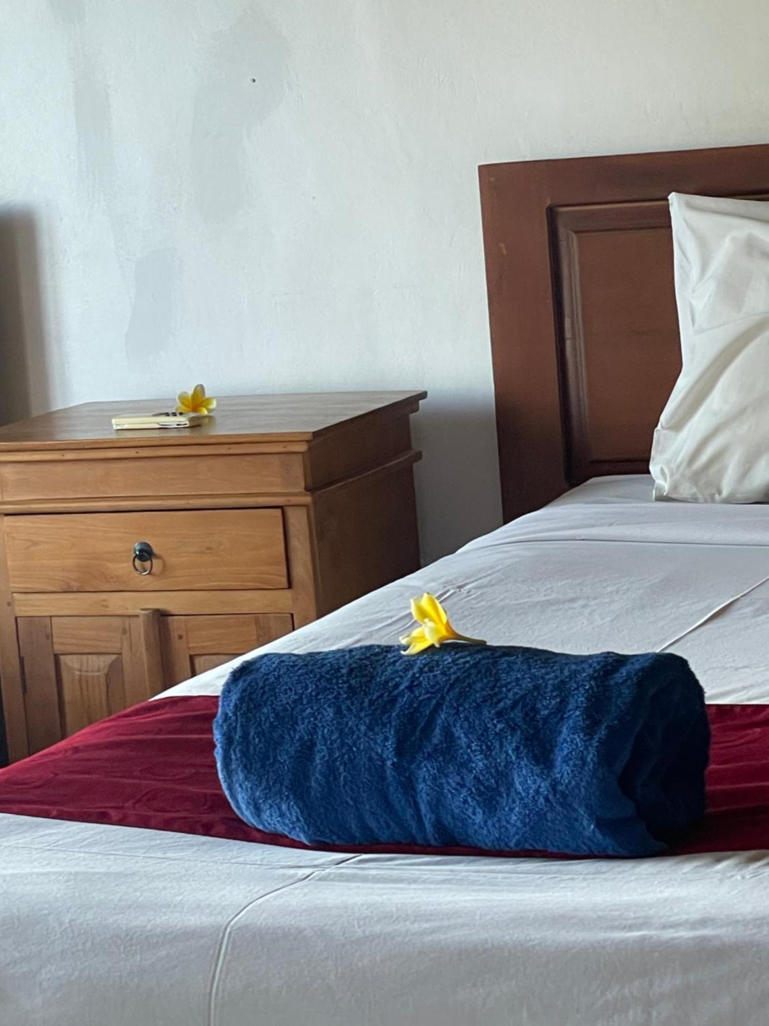 The Bbq Guest House Amed  Ngoại thất bức ảnh